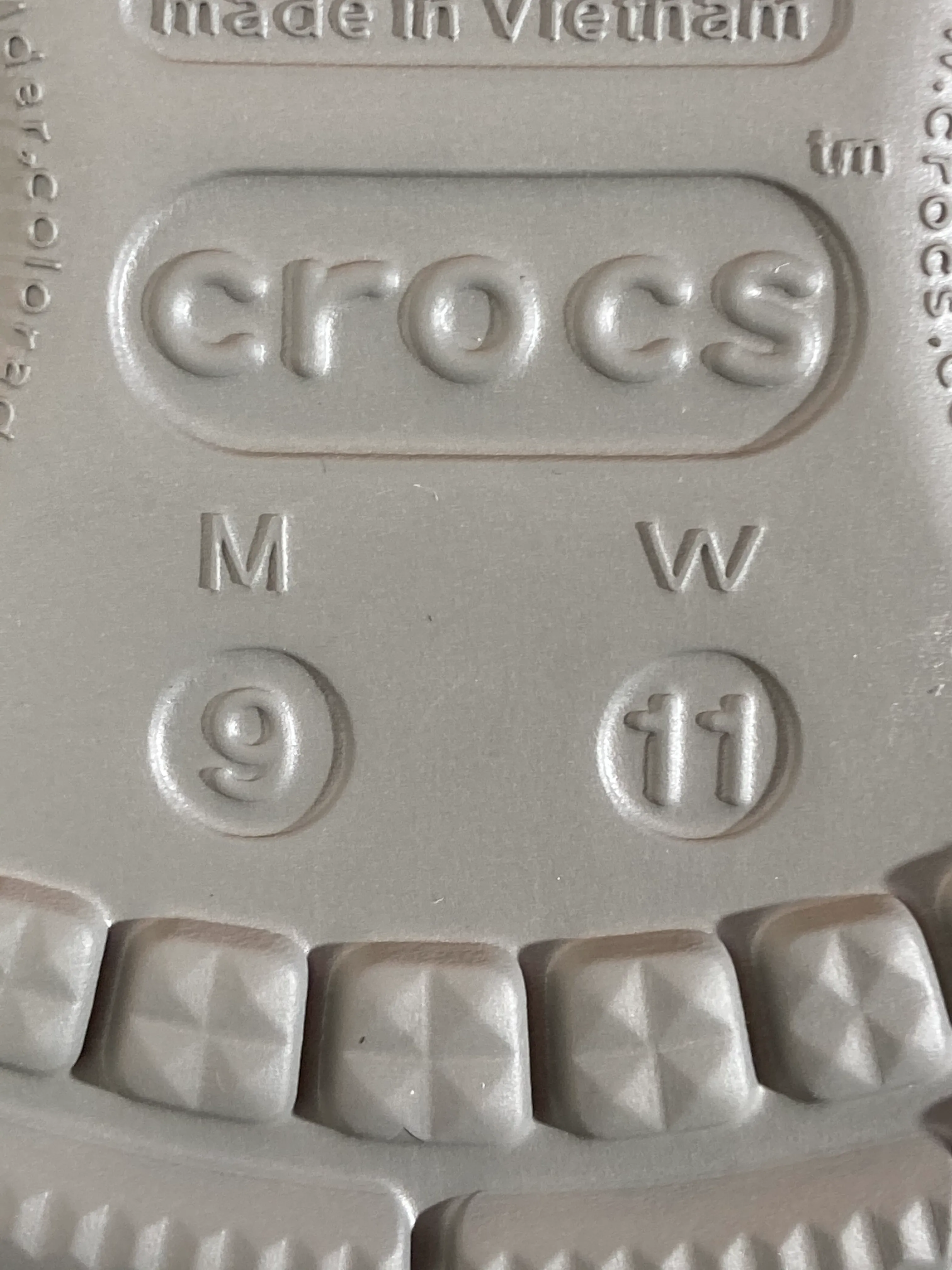 CROCS CLASSIC CLOG WATERPROOF Men Size 9 Slip On Unisex Shoes