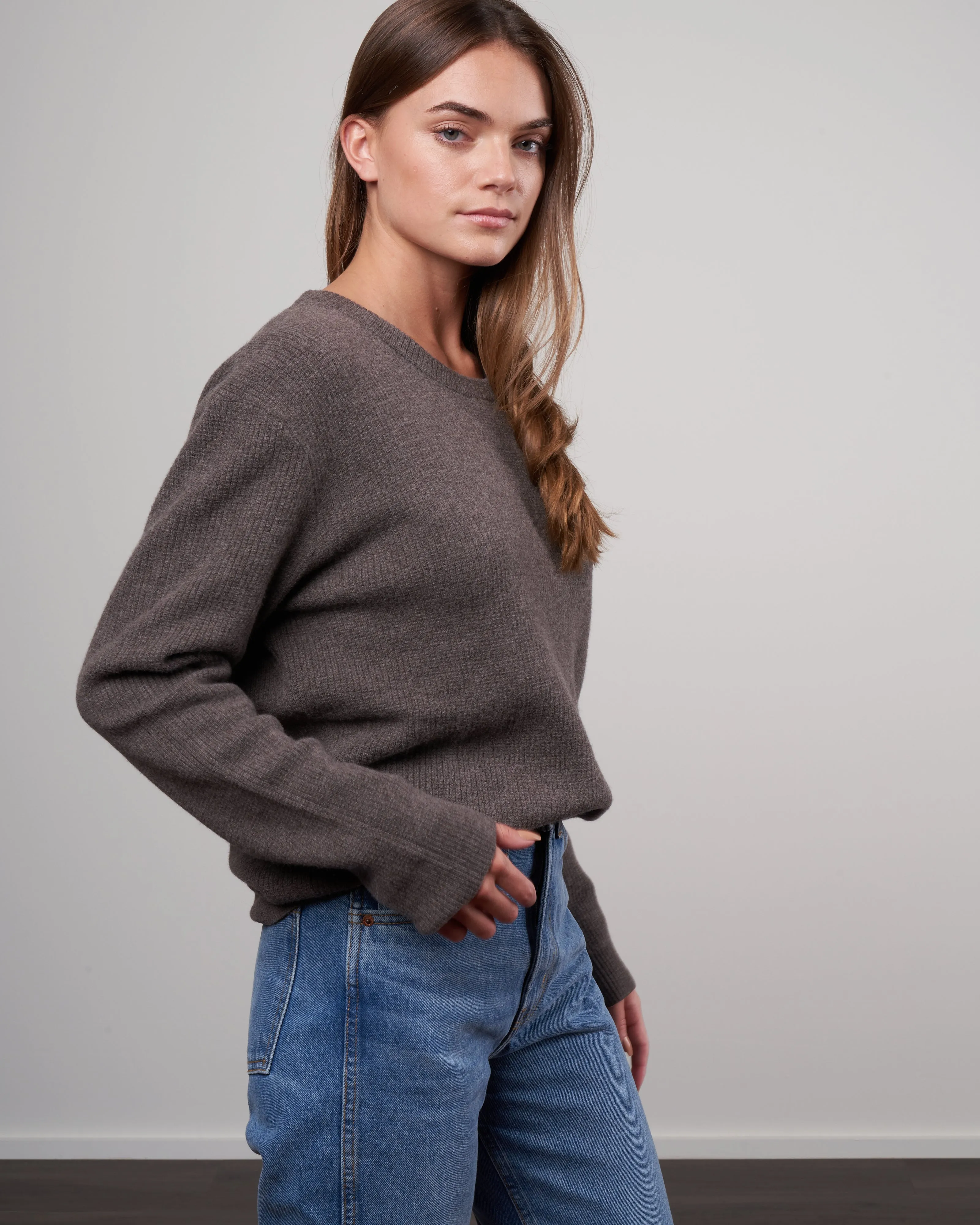 everyday crewneck sweater - umber