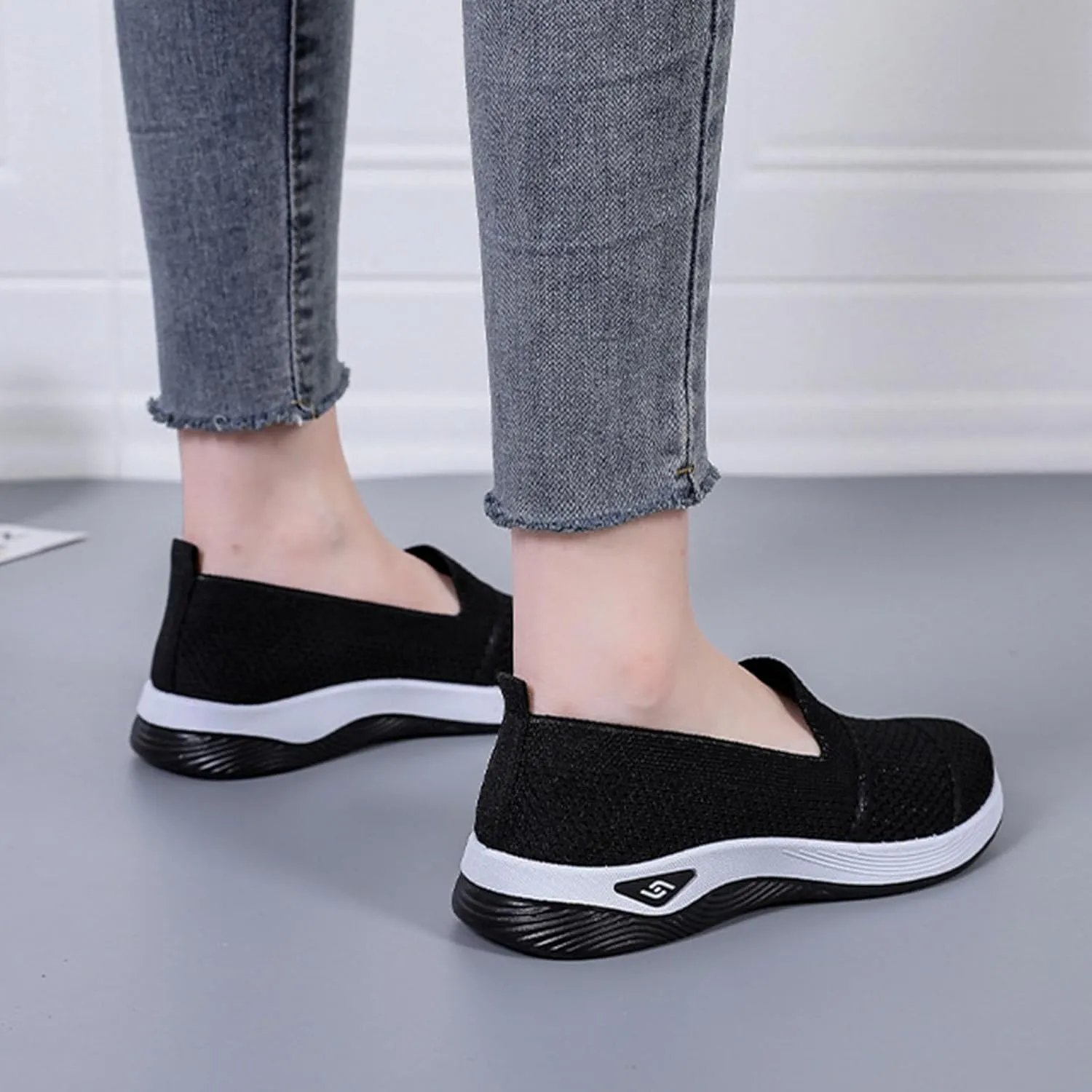 Women's Mesh Flats Shoes Breathable Slip on Shoes Casual Comfort Shoe Plus Size Trendy Shoes Walking Flats Shoe